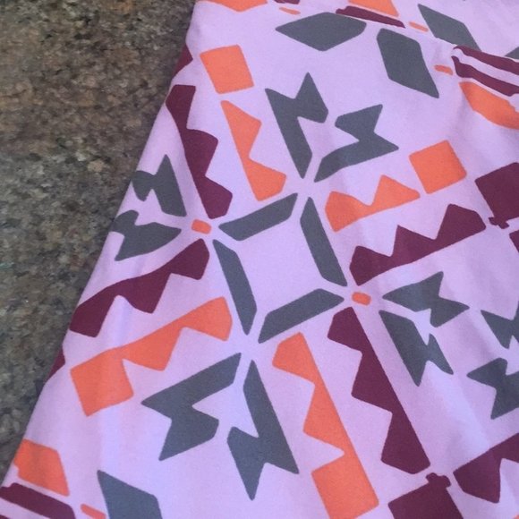 TC NWOT LuLaRoe Leggings AA31 4534 - Picture 2 of 3